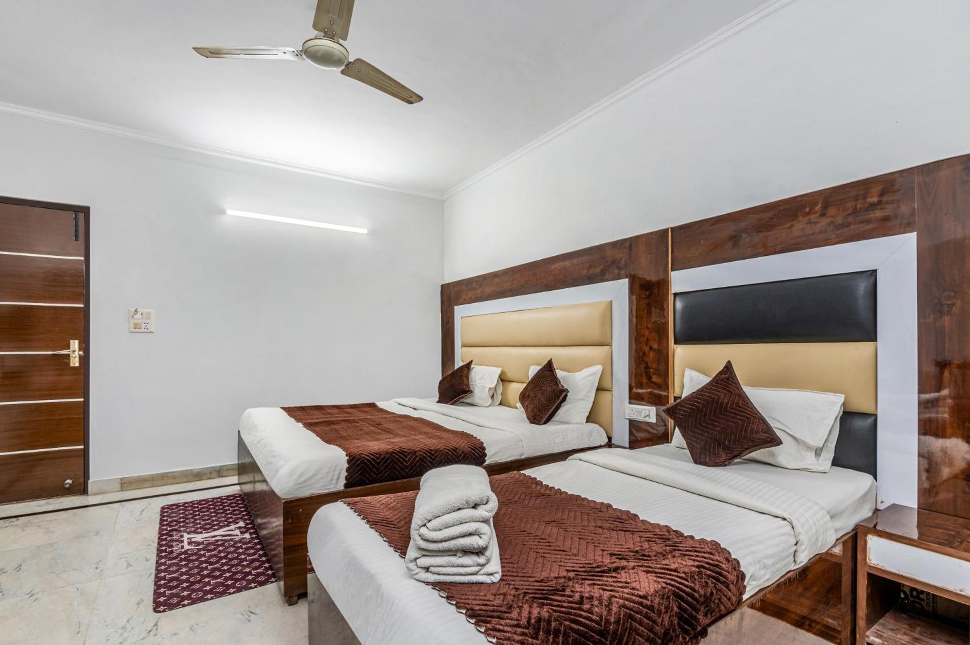 Hotel Nice Palace Delhi  Ngoại thất bức ảnh