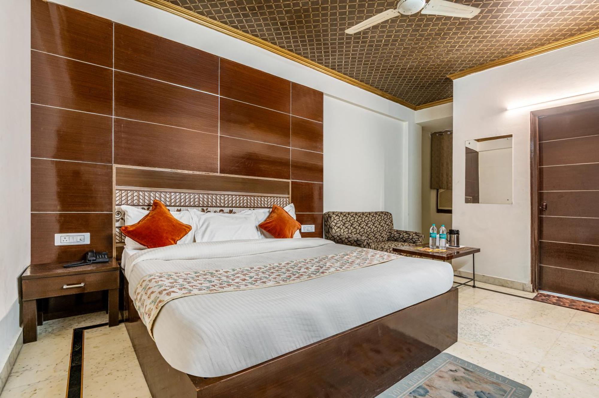 Hotel Nice Palace Delhi  Ngoại thất bức ảnh
